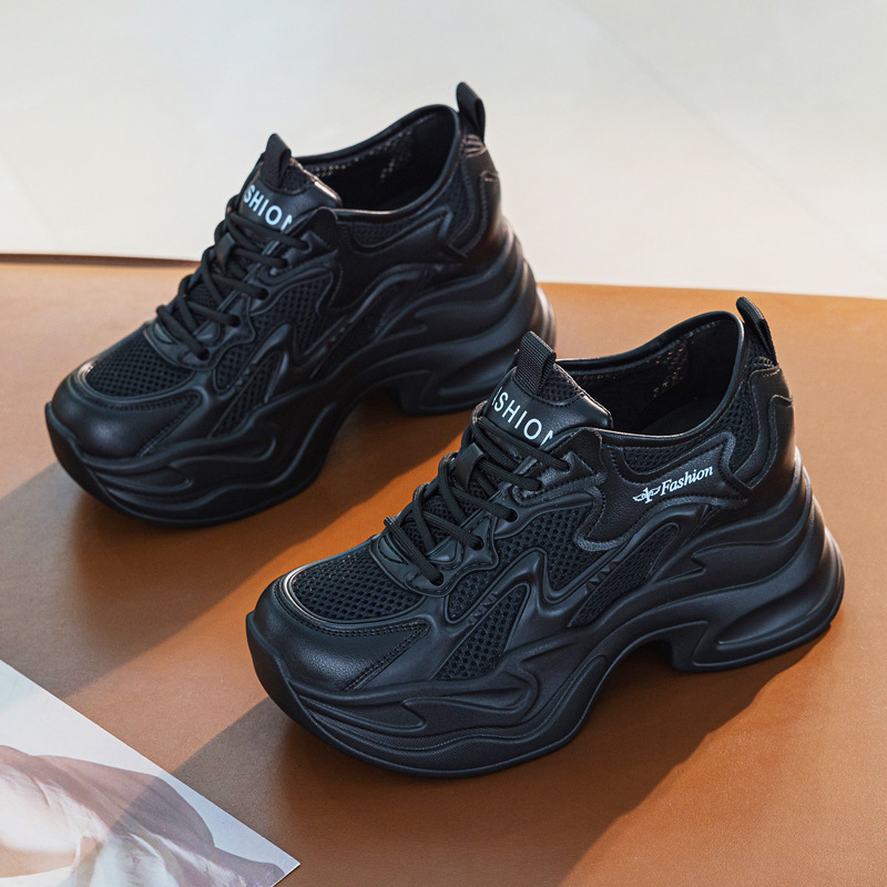 Γυναικεία καθημερινά παπούτσια τύπου dad sneakers με μαλακό δέρμα επάνω μέρος, mesh εσωτερικό, χαμηλός κορμός, πλατφόρμα 6–8 εκ, PU σόλα