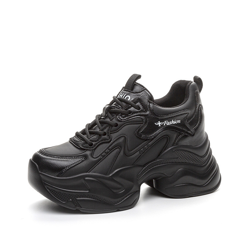 Γυναικεία καθημερινά παπούτσια τύπου dad sneakers με μαλακό δέρμα επάνω μέρος, mesh εσωτερικό, χαμηλός κορμός, πλατφόρμα 6–8 εκ, PU σόλα