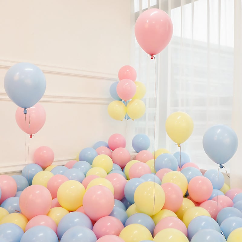 Комплект от 25-сантиметрови цветни латексови балони за декорация на рожден ден, включващи елегантни балони с форма на макарон.