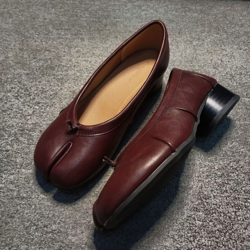 Női Mary Jane cipők — kerek orr, vastag sarok, sarokmagasság 3–6 cm, felső rész: szuper rost