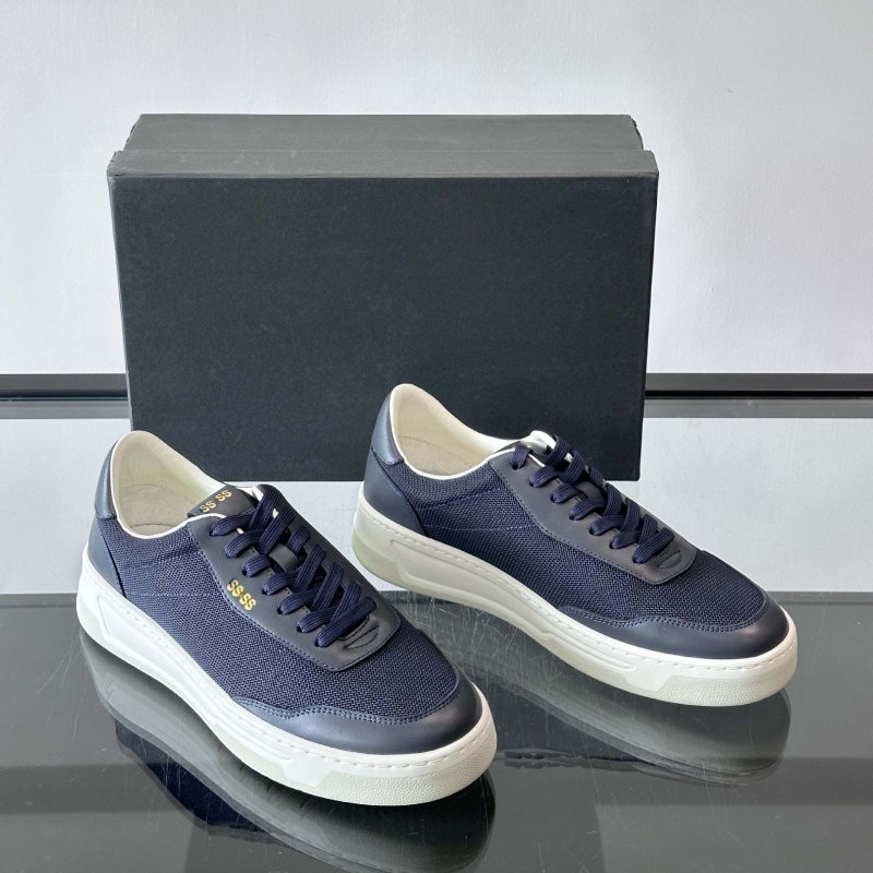 Vīriešu ādas sneakers - elpojoši, apaļš purns, ar šņorēm, zemas profils, gumijas zole, iekšējā zole no jēra ādas