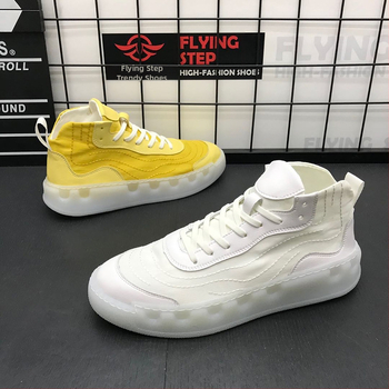 Augstas sneaker stilā ar auduma augšdaļu, gumijas zole, šņorējamas, unisex