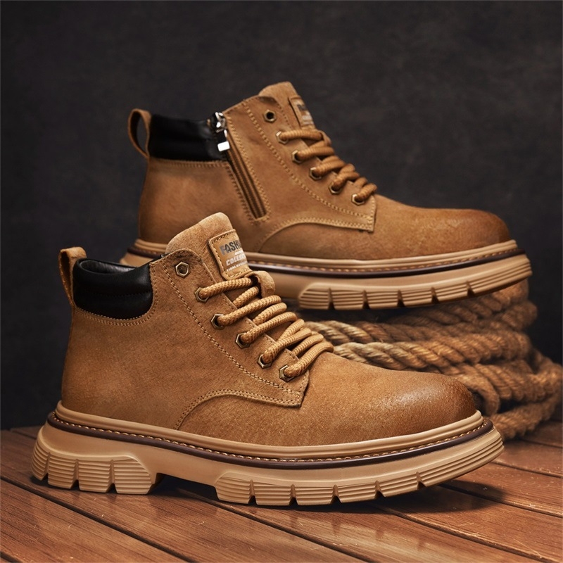 Férfi Martin csizma - vintage munkás csizma, felső anyag: másodlagos disznó bőr, bélés: mesterséges szőrme, talp: gumi csúszásmentes és vízálló, csizma magasság: középmagas (20–28 cm), előre fűző