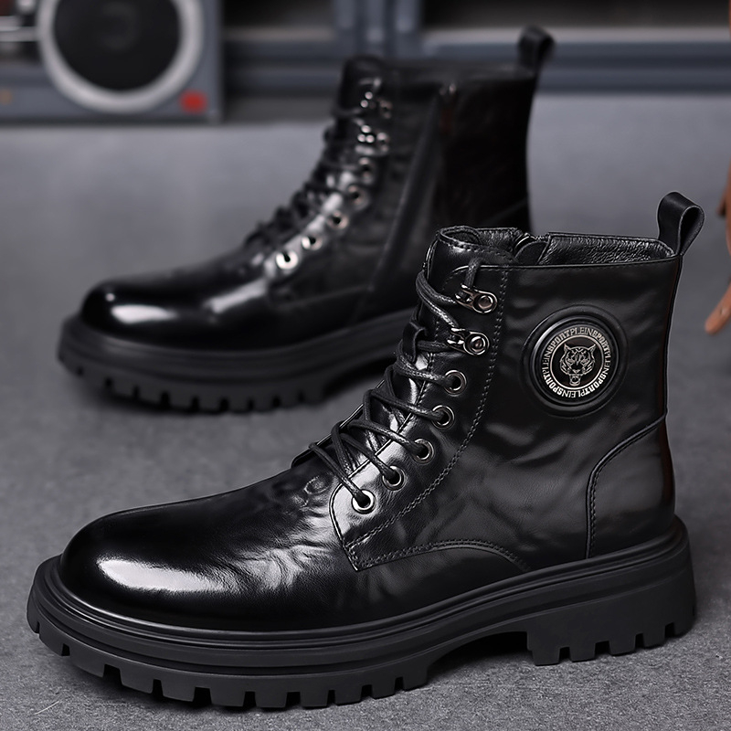 Pánske topánky Martin, vintage štýl, vrchná časť z plátna, gumová podrážka, výška opätku 3–5 cm, okrúhla špička