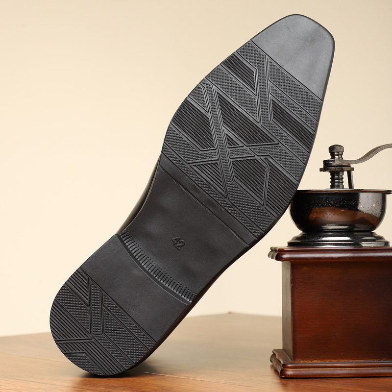 Meeste Martin saapad PU nahast — ruudukujuline nin, külje tõmblukk, madal kont, kummist talla, sisemus nahaga