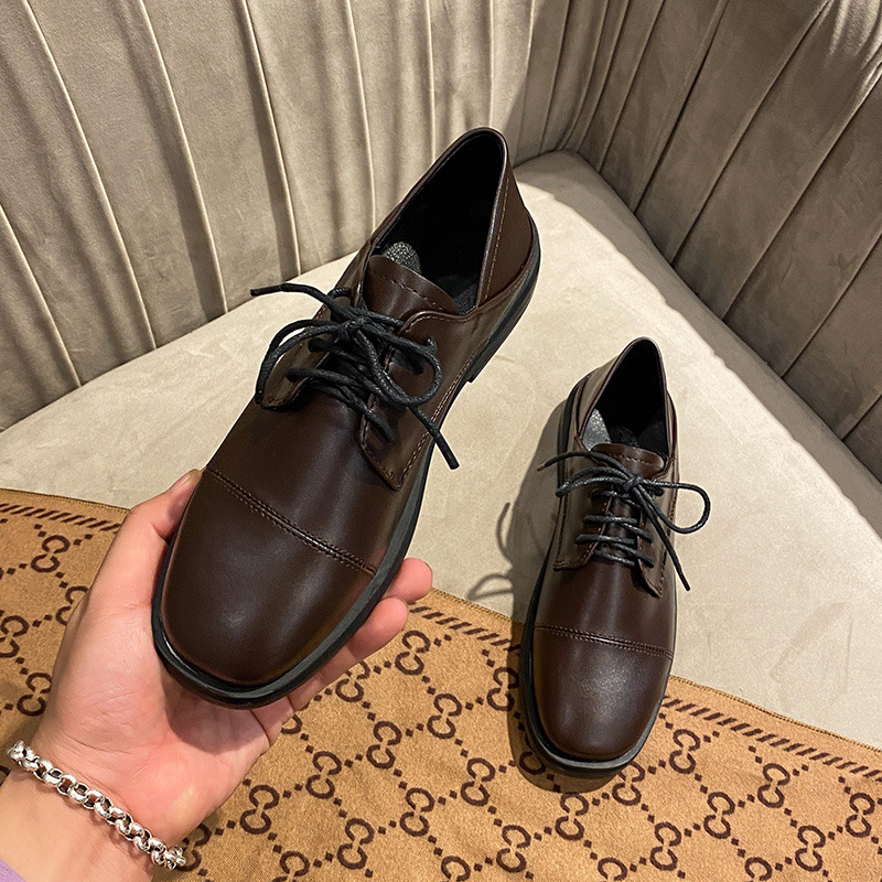 Dámske mikrovláknové loafery, zaoblený špička, plyšové vnútro, gumová podrážka, 3–5 cm stredný podpätok, slip-on