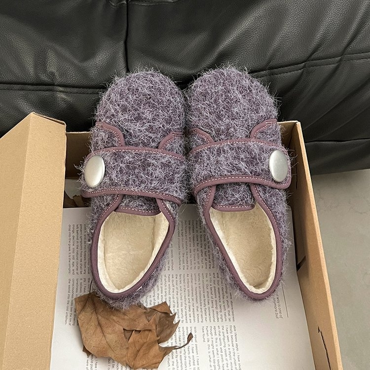 Dámske zimné loafers s umelou kožušinkou – PU vrchná časť, gumová podrážka, guľatý nos, nízky členok, stielka z umelej kožušiny
