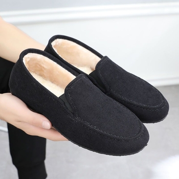 Pánske zimné slip-on mokasíny s fleecovou podšívkou, vrchný materiál bavlna, špičatý nos, gumová podrážka
