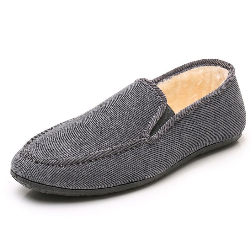 Pánske zimné slip-on mokasíny s fleecovou podšívkou, vrchný materiál bavlna, špičatý nos, gumová podrážka