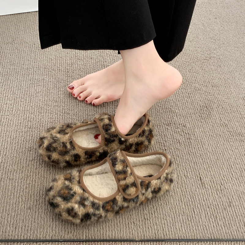 Ženske velur cipele s leopard uzorkom, unutarnja podstava od umjetnog pliša, zatvaranje Velcro, gumeni potplat