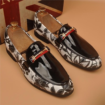 Meeste loaferid superfiber ülemise osaga, terav varvas, äri stiil, ühtlane muster