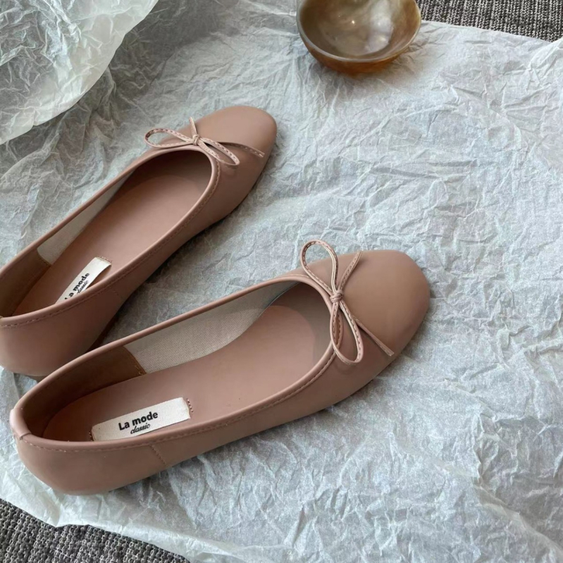 La mode Lygiosios basutės - Apvalus pirštas, PU viršus, Žemas kulnas iki 3 cm, Vulkanizuotas padas