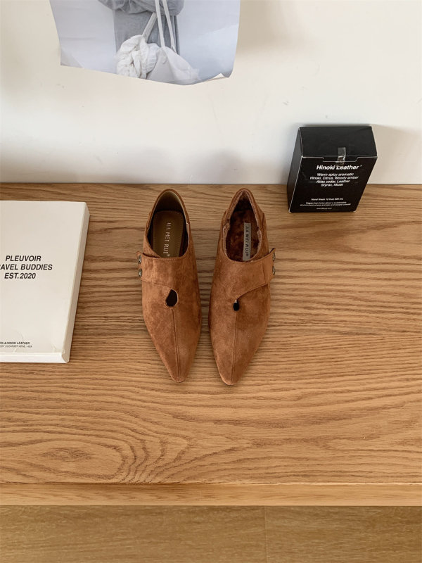 Moterų bateliai su aštriu pirštu, viršutinė medžiaga: superfibra, žemas plokščias kulnas, PU pada, vidpadis mikropluošto