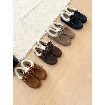 Ženske kožne loaferice s plišanim podstavom, vezanje, gumeni potplat, peta 3-5 cm