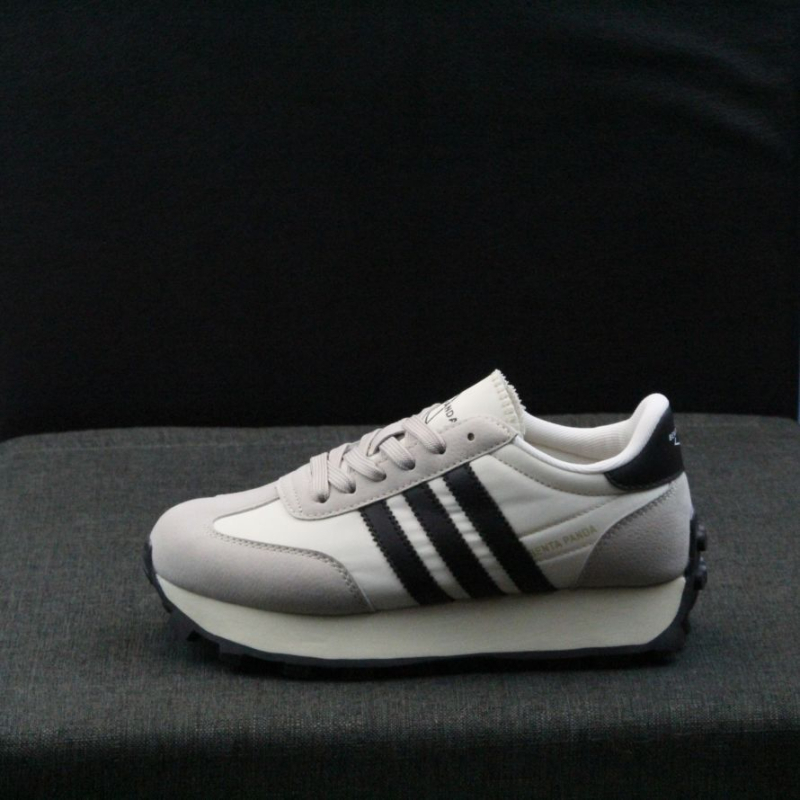 Muške tenisice: prozračne, lagane, protuklizna podloga; gornji dio: split koža; podloga: guma