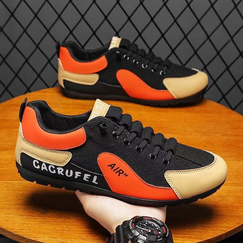 Meeste slip-on loaferid hingava võrgust ülaosaga, ümmargune varba, PVC tallaga, suveks