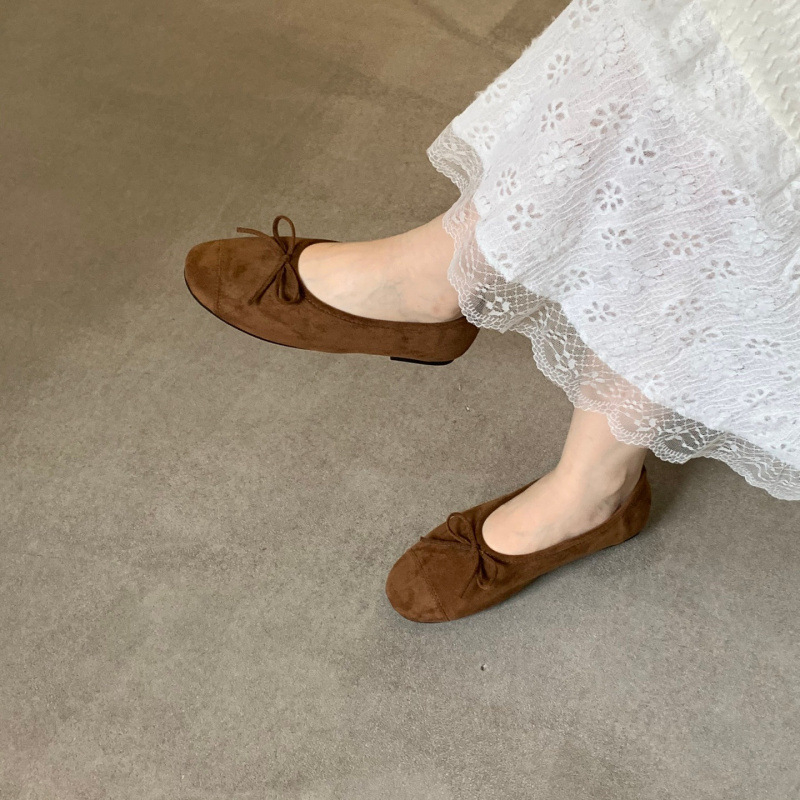 Moterys balerininiai bateliai su apvalia nosimi, nubuk viršus, žemas plokščias kulnas, guma padas, įdaila iš sintetinio trumpo pūko