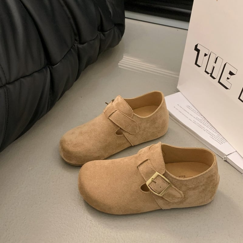 Loafers με σουέντ επάνω, στρογγυλή μύτη, μεσαίο ύψος τακουνιού 3-5 εκ, σόλα από καουτσούκ