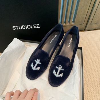 Γυναικείοι loafers με στρογγυλή μύτη, επάνω μέρος από δέρμα αγελάδας/σαουέντ, πάτος από δέρμα γουρουνιού, σόλα από καουτσούκ, ύ ψος τακουνιού 3-5 cm