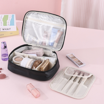 Козметична и тоалетна чанта за пътуване — водоустойчива, полиестер, модел с букви, подплата полиестер, цип