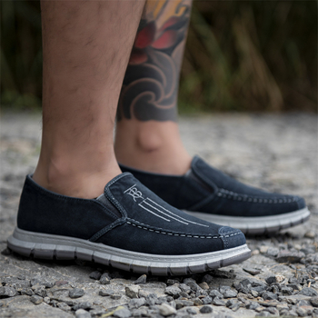 Vīriešu kanvas slip-on kurpes, apaļa purns, zems augšējais, plakana papēža, injekcijas zole, tekstila iekšdaļa