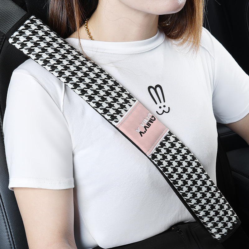 Automobiļa drošības jostas plecu pārvalks ar haundstooth rakstu, garāks, paredzēts automobiļiem un kravas automobiļiem, zīmols red chrysanthemum, pielāgojams.