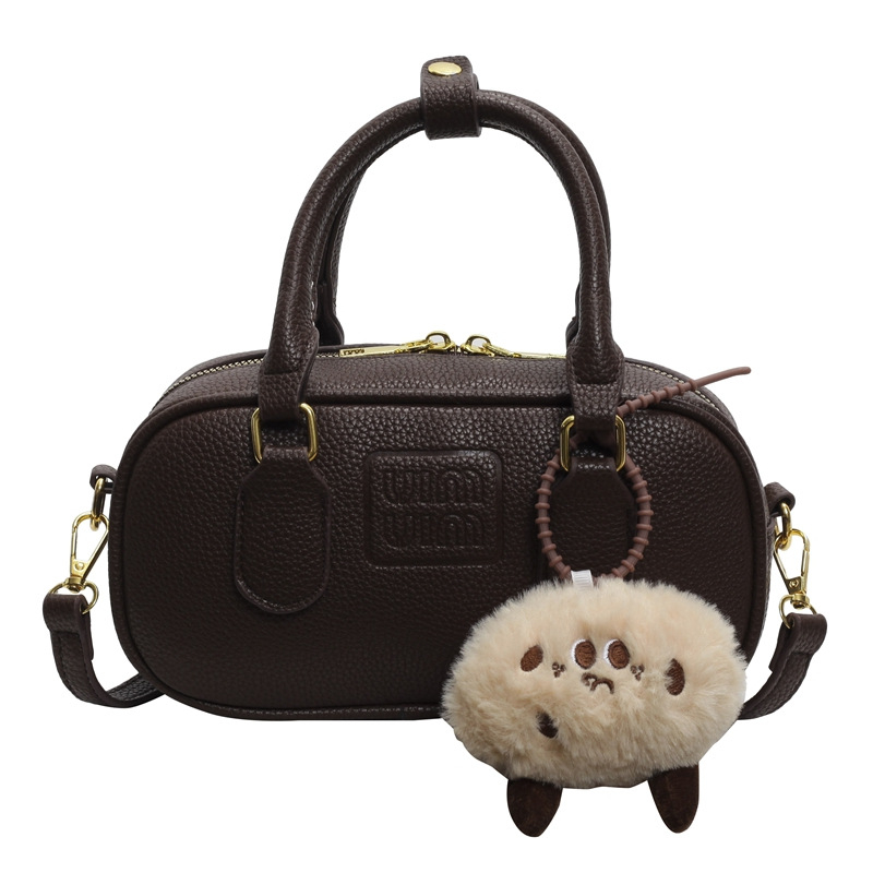 PU keresztbody táska, Boston stílus, párnás alak, cipzáras nyitás, poliészter bélés, belső zseb cipzárral és telefon zseb, egy vállpánt, mindennapi használatra