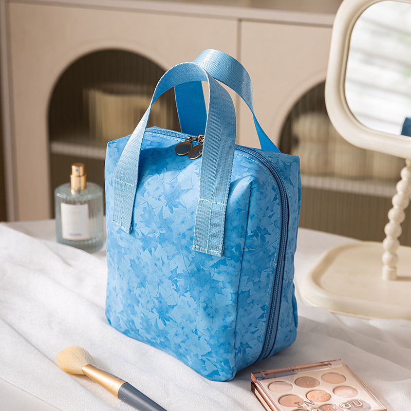 Kozmetikai neszesszer – nagy kapacitású, hordozható, PU anyag, nyomtatott minta, poliészter bélés