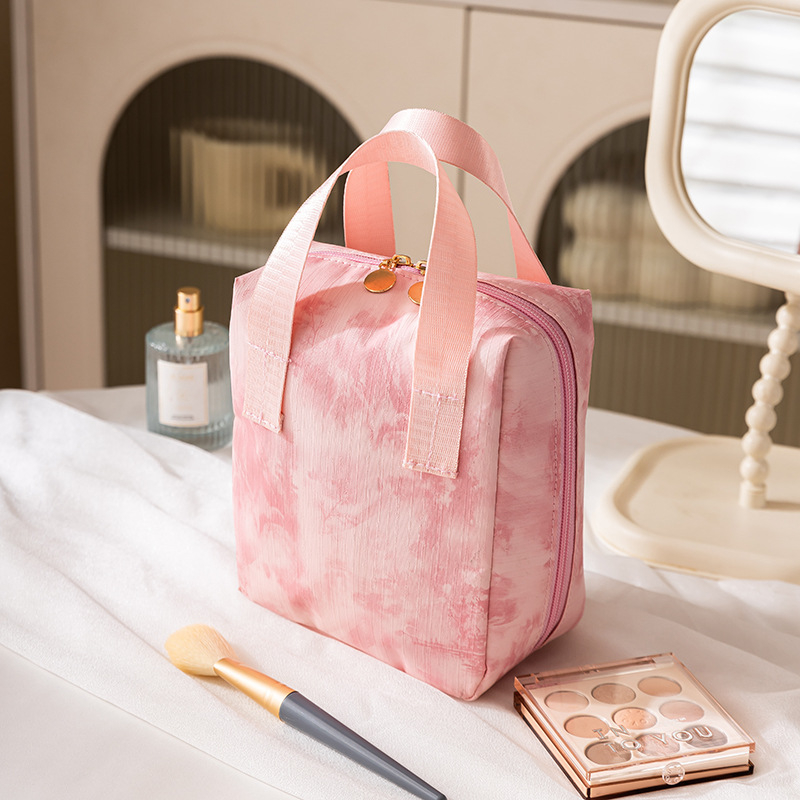 Kozmetikai neszesszer – nagy kapacitású, hordozható, PU anyag, nyomtatott minta, poliészter bélés