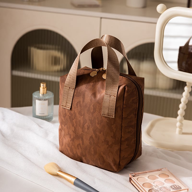 Kozmetikai neszesszer – nagy kapacitású, hordozható, PU anyag, nyomtatott minta, poliészter bélés