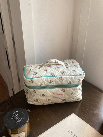 Козметична чанта с плодова шарка, памучна външна част и полиестерна подплата, дишаща и ултралека, свеж и сладък стил за жени