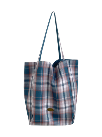 Tote torba s dvostruko izvezenim motivom šteneta, kontrastni karirani uzorak, vanjska tkanina od poliestera s nylon podstavom, uspravni kvadratni oblik, dvostruke naramenice.