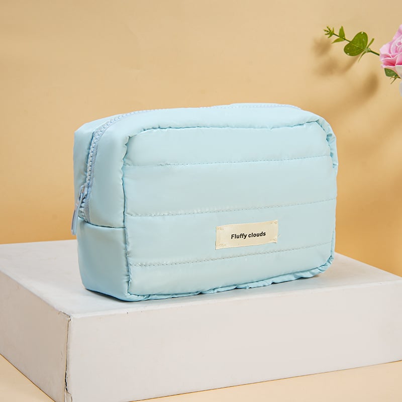 Козметична чанта с голям капацитет и разширяем дизайн, проветрива и ултралека, ръчна дръжка, полиестерна материя, възможност за персонализиране на логото