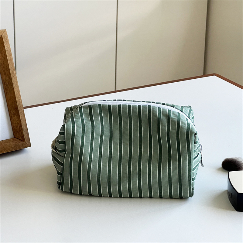 Kosmetická taška s pruhmi, mestský minimalistický štýl, polyester, podšívka z plátna, na uskladnenie