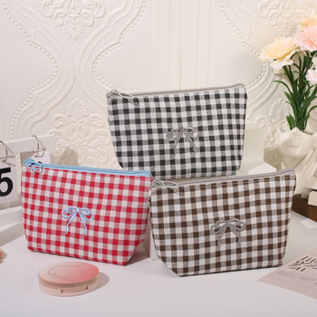 Козметична чантичка с каре, памук-лен материал, подплата от полиестер, ципно затваряне, портативна и дишаща