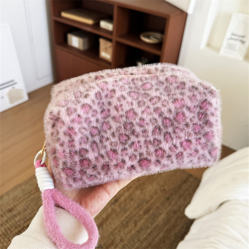 Plüss sminktáska leopárd mintával, kézi fogantyú, nagy kapacitású, poliészter külső, vászon belső