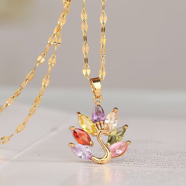 Minimalistlik tsirkoonist kaelakee seitsmes värvitoonis naistele Jaapani ja Korea stiilis, lihtne, mitmekülgne, armas ja ainulaadne kristallist paabulinnuga kaelakee.