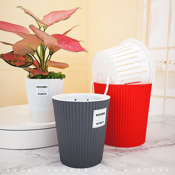 Hidroponikus virágtartó műanyagból automata nedvességfelvétellel; légáteresztő, strapabíró, vízmegtakarító; alkalmas asztalra és padlóra