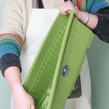 Műanyag téglalap alakú balkon virágtartó zöldségtermesztéshez — lélegző, korrózióálló, asztali vagy padlón álló használat, alkalmas irodára, otthoni kertészkedésre és balkonkert számára