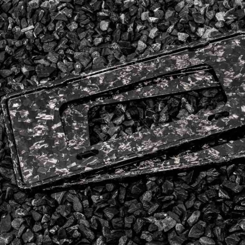 Okvir za registarsku pločicu za taiwanški automobil – pravo karbonsko vlakno, Toray True Carbon Fiber, 3K Twill, Model 998, Pribor 998-1