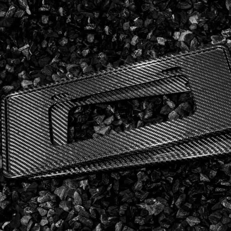 Okvir za registarsku pločicu za taiwanški automobil – pravo karbonsko vlakno, Toray True Carbon Fiber, 3K Twill, Model 998, Pribor 998-1