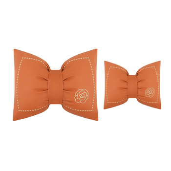 Комплект възглавници за глава и талия за автомобил с изкуствена кожа и бродирана панделка, пълнеж синтетични влакна, универсална съвместимост, подходящ за всички сезони