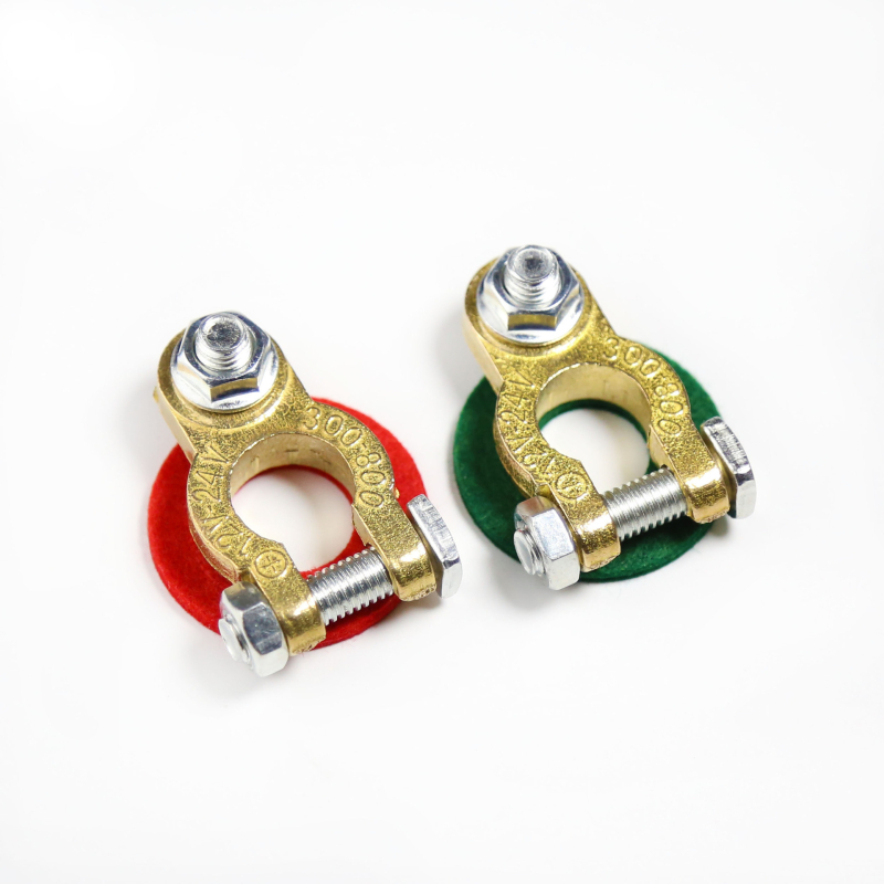 Autó akkumulátor terminál kapocs — tiszta réz, modell NAY-DS01, egycsavaros rögzítés, akkumulátorokhoz (Model NAY-DS01; Material: Pure Copper; Connection: Single-Screw; Scope: Battery; Licensable Private Label)