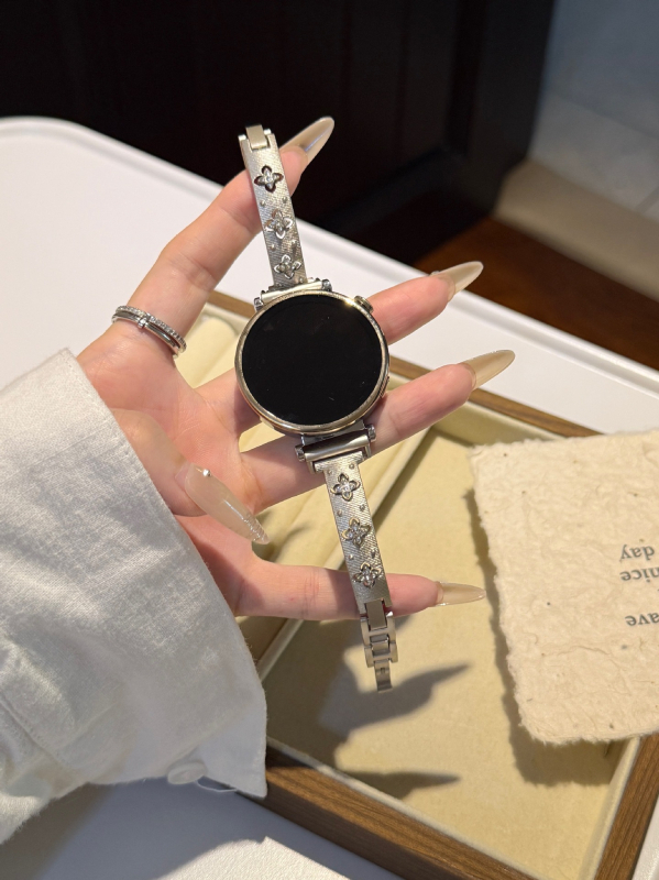 Buccellati-stiilis metallist käevõru Huawei GT4/GT5 – 14 mm liides, nupuga klamber, Huawei-ühilduv, väljaanne 2025.