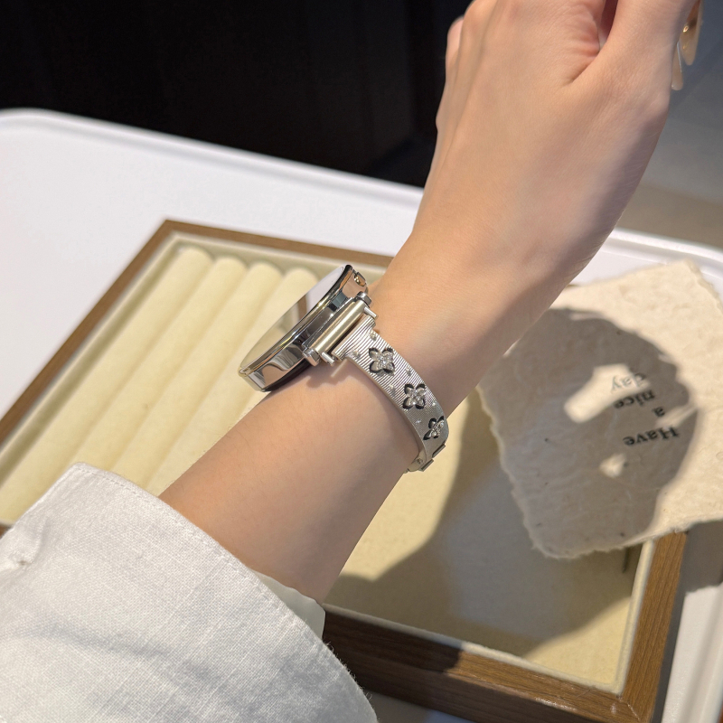 Buccellati-stiilis metallist käevõru Huawei GT4/GT5 – 14 mm liides, nupuga klamber, Huawei-ühilduv, väljaanne 2025.