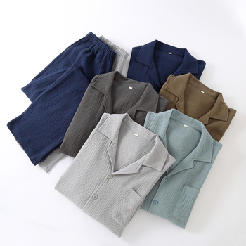 Muški pamuk pijama set – lagani materijal, kardiganski stil, klopasti ovratnik, udoban širok kroj, dugi rukavi, hlače