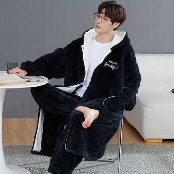 Flaneles korālfleece nakts komplekts ar kapuci – ekstra biezi 501–600 g/m², 95–100% poliestērs, garas piedurknes, garas bikses