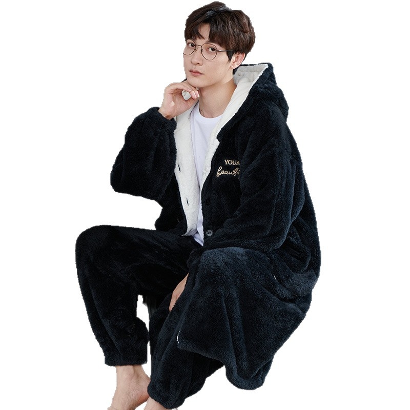 Flaneles korālfleece nakts komplekts ar kapuci – ekstra biezi 501–600 g/m², 95–100% poliestērs, garas piedurknes, garas bikses