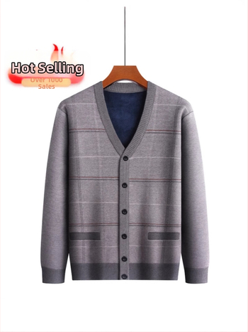 Vyriskas žieminis kardiganas su fliso pamušalu, V kaklo iškirptė, vienos eilės užsegimas, minimalistinis stilius