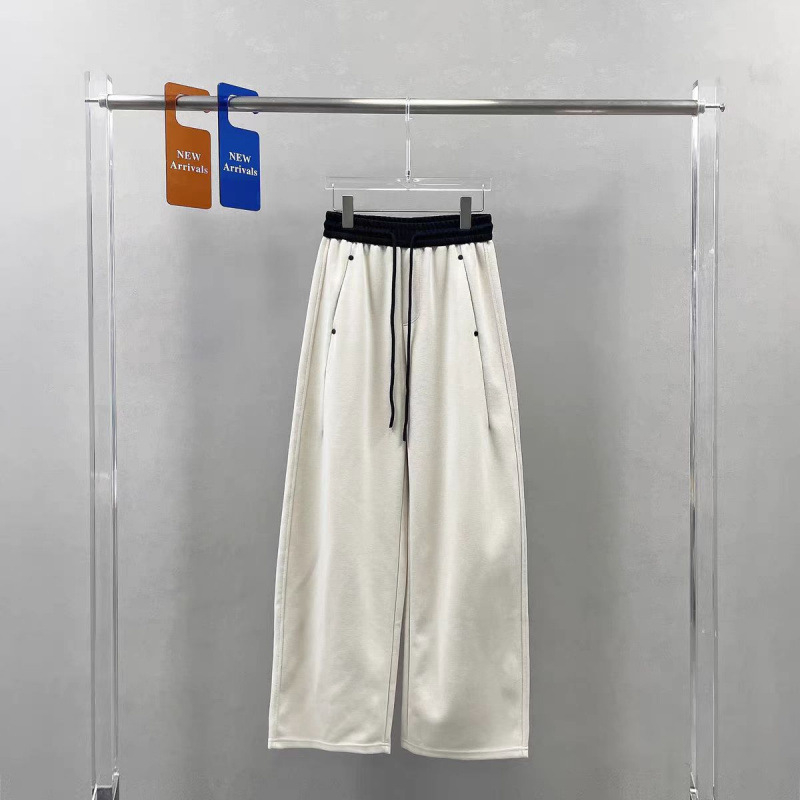 Casual ravne hlače sa džepovima, smjesa spandeksa, mikroelastičnost, izuzetno tanak materijal, Proljeće 2025